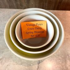 Vintage Pyrex Spring Blossom Nesting Mixing Bowl Set - 3 Bowls #401 #402 #403 picture