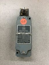USED ALLEN-BRADLEY OILTIGHT LIMIT SWITCH 802T-H2T SERIES 1 picture