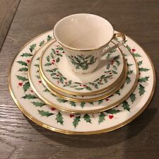 LENOX HOLIDAY CHINA 5 PIECE PLACE SETTING-VINTAGE picture