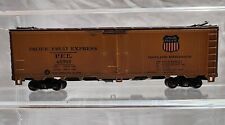Athearn HOn3 40' Steel side Reefer PFE 45702 - Weathered with Metal Wheels picture