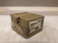 Lot of 4 New Honeywell C7660A 1000 Electronic Temperature Transducer picture