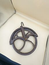 Antique CAST IRON Well Farm Rope Hoist Pulley STEAMPUNK Barn Tools Swivel Tickle picture