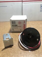 Photoelectric Control Receptacle w/ Mounting Bracket TORK 2224#JB5 picture
