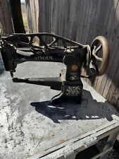 Singer 29-4 Walking foot Antique Industrial Leather Patcher machine picture