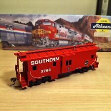 HO Athearn SOUTHERN RAILWAY bay window caboose,  Custom Details X766 picture