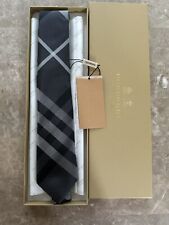 ‼️Burberry, Gray Subtle Pattern Men's Silk Tie BRAND NEW ‼️ picture