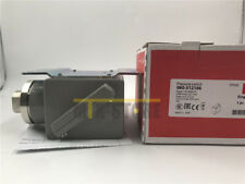 1pcs New DANFOSS Pressure switch KPS45 060-312166 picture