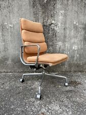 Herman Miller Eames Soft Pad Executive Chair picture