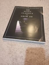 100 Piano Classics to Grow On (The Steinway Library of P... Paperback / softback picture