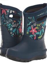 BOGS Classic Hi Winter Blooms 71532-009 Waterproof Boots Youth 5 womens sz 7 picture
