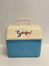 Vintage 1970s Swinger Portable Picnic Ice Lunch Beer Cooler By Covey Blue/White picture