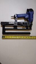 DUO-FAST SURESHOT MODEL W1848 DLTL STAPLER 18 G 1/2-1 1/2LEG Tested Works picture
