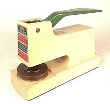 J.A. KING CO MECHANICAL SAMPLE CUTTER MODEL 3090AC OHAUS SCALE picture
