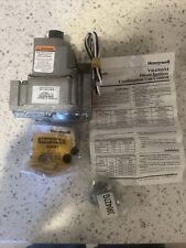 Honeywell VR4305M4532 Dual Valve Gas Control 120V 3/4 X 3/4 picture
