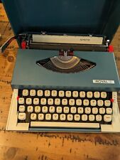Vintage Royal Sprite Portable Manual Typewriter With Case Works.   Needa Ribbon picture