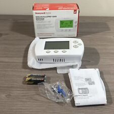 Honeywell TH6110D1005 FocusPRO 6000 5+1+1 Day Programmable Thermostat picture