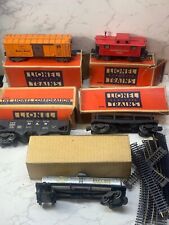 Lionel Lot of 5 Cars and Track picture