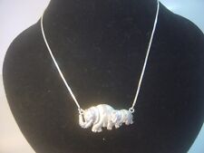 SUPERB VINTAGE STERLING SILVER NECKLACE-BEAUTIFUL MUM & BABY ELEPHANTS-17.5