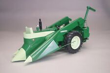 1/16 Oliver 1650 Corn Sheller By SpecCast 2024 Heartland Toy Show Tractor NEW picture