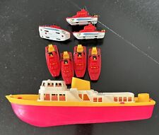 Vintage Plastic Bathtub Floating Toy Boat Ship & 7 Matchbox Sea Rescue Boats picture