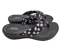 Cloudsteppers by Clarks Womens Thong Sandals Black with Daisys Flip Flops Sz 10 picture