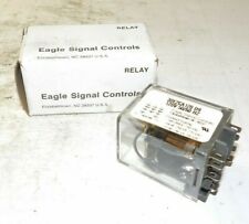 NEW EAGLE SIGNAL CONTROLS 10 AMP DPDT SQUARE BASE RELAY 120 V COIL  30E2CA120 picture
