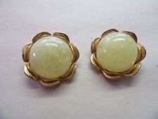 Beautiful Vintage Gold Tone Flower Motif Yellow Clip On Earrings picture