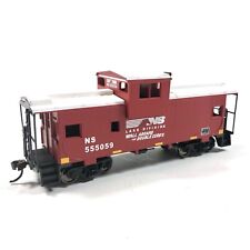 Lionel Ho Caboose Red Used picture