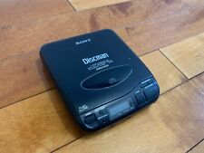 Vintage Sony Discman D-33 Portable CD Compact Disc Player - Tested picture