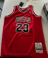 Michael Jordan Retro Jersey - Vintage Official Replica - Bulls - Red picture