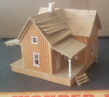 MODEL RAILROAD BUILDING structure model layout Nice Old Farm HOuse picture
