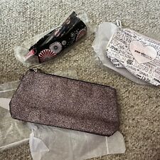 New Lot of Mary Kay Cosmetic Bags & Make Up Brushes picture