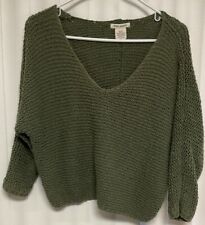 Billabong Women’s Medium Green Cable Knit V-Neck Crop Sweater.    2981W picture