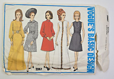 Vintage 60's Vogue's Basic Design Sewing Pattern 2067 Misses Dress Size 10 CUT picture