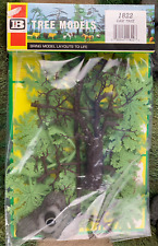 Britains Oak Tree #1822 Vintage Tree Models Series by Britains LTD - NEW Sealed picture