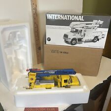 FIRST GEAR 1/34 SCALE INTERNATIONAL 4400 UTILITY TRUCK “POWER & LIGHT VERSION” picture