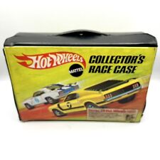 Vintage 1969 Hot Wheels Redline COLLECTOR'S RACE CASE  24 CAR Yellow White Car picture