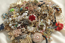 Jewelry Lot ALL Good Wear Resell Brooch Fashion NEW Modern 30 Pc NO Junk picture