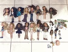 Vintage Bratz Doll Lot Of  20 Dolls Clothes Shoes Accessories 2001 MGA (read) picture
