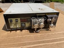 DuPont Instruments 860 Chromatographic Pump 850401-901 240 VA 3AG 60Hz 2A Used picture