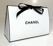 AUTHENTIC /Chanel Gift Bag/5.5