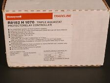 NEW IN BOX Honeywell R8182H1070 Protectorelay / Hydronic Heating Control picture