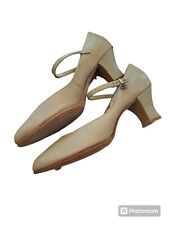 Capezio Womens Dance Shoes 8 1/2 M Leather 1 3/4 Heel Worn A Few Times picture