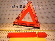 Audi & Volkswagen 1990s in rear trunk Geka Safety OEM 1 TRIANGLE & red OE 1 Case picture