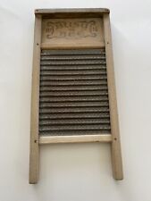 Vintage Busy Bee Washboard No.16 Patent NO. 1896077 picture
