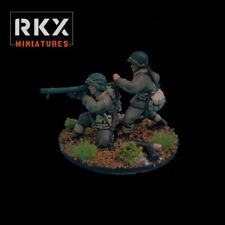 US Infantry WWII Bazooka - 2 minis - Great for Table Top War Games And Dioramas  picture