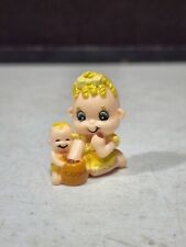 1984 Hallmark YELLOW GIRL W/BABY HUGGA BUNCH Merry Mini Miniature Figure picture