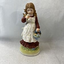 Vintage 1973 Holly Hobbie Ceramic Figurine Apron Flowers HHF-3 World Wide Art Re picture