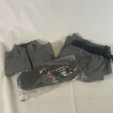 DELTA ONE Lounge Pajamas -Business Class PJs Sleep Wear & Slippers Sz S/M-opened picture