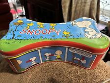Vintage Bone Shaped Snoopy Tin 1999 United Feature Syndicate Woodstock/Charlie B picture